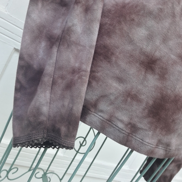 Long Sleeve Tee Shirt Y2K Fun Fun Swirl Dyed Graphic Tee Crystal Imprint Design - Picture 14 of 16